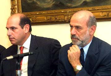 Ένα πρόεδρο, τρεις αντιπροέδρους και ομοσπονδιακό χαρακτήρα επιδιώκει να αποκτήσει ο ΣΕΒ