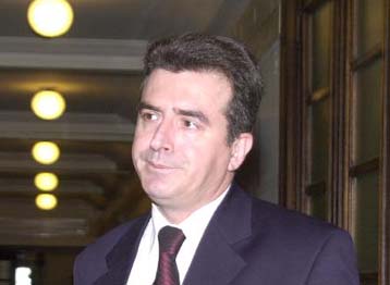 Αντιδράσεις στο εσωτερικό του ΠΑΣΟΚ για τις προτάσεις Χρυσοχοΐδη