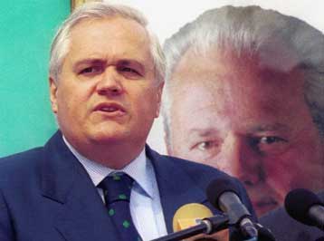 Χωρίς την αμερικανική βοήθεια απειλείται να μείνει η Γιουγκοσλαβία