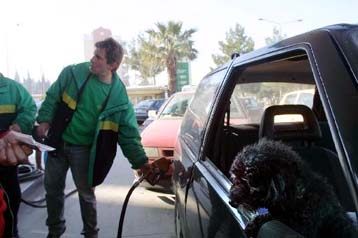 Αναζωπυρώθηκε, στο 3,6% έως 3,7%, ο πληθωρισμός το Μάρτιο