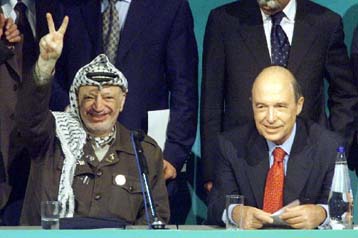 Ευγνώμων ο Αραφάτ για το μήνυμα Σημίτη στη διεθνή κοινότητα – Συνέντευξη Ντ.Σασόν