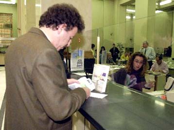 Στο 18% του ΑΕΠ έφτασαν οι δανειακές υποχρεώσεις των ελληνικών νοικοκυριών