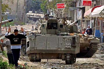 Εισβολή του ισραηλινού στρατού στην Τουλκαρέμ, το απόγευμα της Δευτέρας