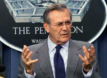 Ιράν, Ιράκ και Συρία υπεύθυνοι για την τρομοκρατία στη Μ.Ανατολή, δηλώνει ο Ράμσφελντ