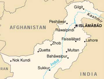 Δύο νεκροί και 35 τραυματίες από επίθεση με χειροβομβίδες σε τέμενος του Πακιστάν