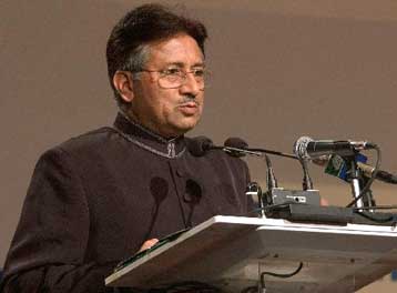 Στο Αφγανιστάν ο Μουσάραφ σε μία επίσκεψη που δεν είχε προαναγγελθεί