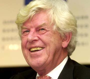 Βελτιώθηκε το Μάρτιο η επιχειρηματική δραστηριότητα στο μεταποιητικό τομέα της ευρωζώνης