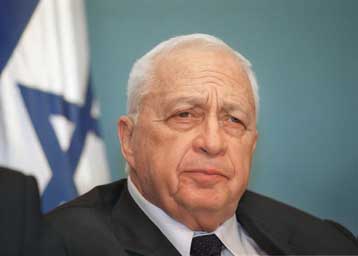 «Εισιτήριο χωρίς επιστροφή» χορηγεί ο Σαρόν στον Αραφάτ για να εγκαταλείψει τη Ραμάλα