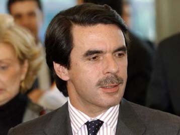 Ο Αθνάρ μεταβαίνει άμεσα στη Μέση Ανατολή για επαφές με Σαρόν και Αραφάτ