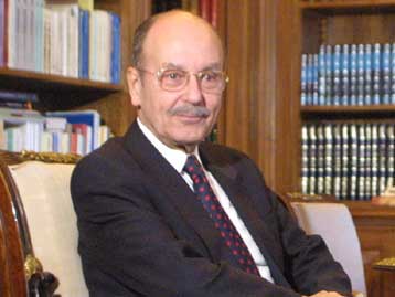 Επίτιμος διδάκτορας του Πανεπιστημίου Κύπρου θα αναγορευθεί ο Κ.Στεφανόπουλος