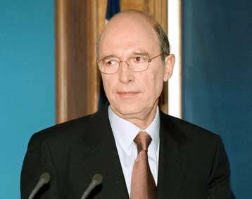 Στόχος τώρα η πραγματική σύγκλιση με τις ευρωπαϊκές οικονομίες, τόνισε ο Κ.Σημίτης