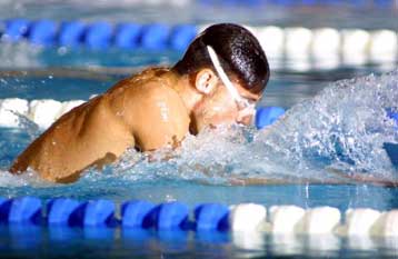 Νέο πανελλήνιο ρεκόρ από τον Κοκκώδη στο Παγκόσμιο κολύμβησης