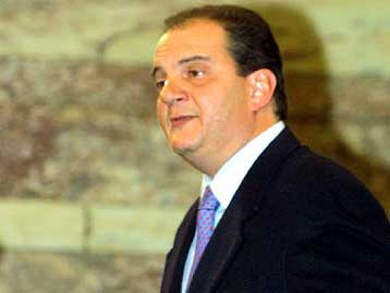 Στο 8% η διαφορά ΠΑΣΟΚ και ΝΔ, σύμφωνα με γκάλοπ που διαθέτει η Ρηγίλλης