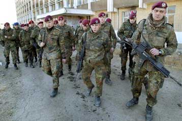 Επίθεση με ρουκέτες δέχτηκε το αρχηγείο της ISAF στην Καμπούλ