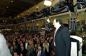 Σκληρή επίθεση κατά της κυβέρνησης εξαπέλυσε από το Μόναχο ο Κ.Καραμανλής