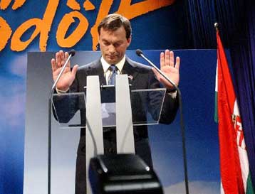 Οριακή νίκη των Σοσιαλιστών στον πρώτο γύρο των βουλευτικών εκλογών στην Ουγγαρία