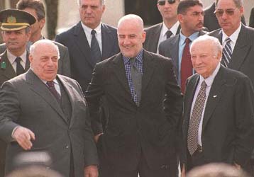 Στο φως η πρόταση Ντενκτάς μία ημέρα πριν τον γ γύρο των συνομιλιών για το Κυπριακό