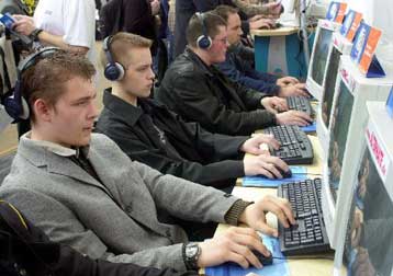 Αυξήθηκαν οι επιθέσεις με υπολογιστή στις ΗΠΑ το τελευταίο δωδεκάμηνο, εκτιμά το FBI