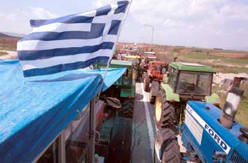 Ανοίγουν προσωρινά τους δρόμους οι αγρότες – Κρίσιμη συνάντηση με Δρυ