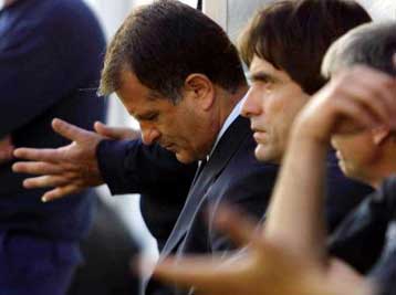 Μοίρασε πρόστιμα ο Μπάγεβιτς στους παίκτες του ΠΑΟΚ