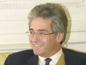 Επισκέψεις σε χώρες της Μ.Ανατολής πραγματοποιούν παράγοντες του ΥΠΕΞ