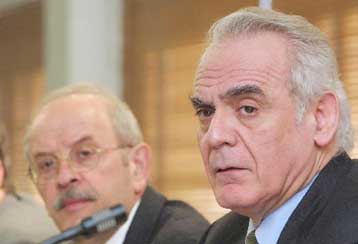 Την περαιτέρω μετοχοποίηση της ΔΕΗ εξετάζει η κυβέρνηση