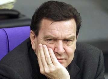 Το… χρώμα των μαλλιών του Σρέντερ ενώπιον δικαστηρίου του Αμβούργου