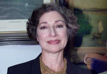 Στην Αθήνα η συγγραφέας του βιβλίου «Ούτε το Όνομά μου», Θία Χάλο