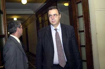 Την Τετάρτη ξεκινά ο κοινωνικός διάλογος για τη φορολογική μεταρρύθμιση