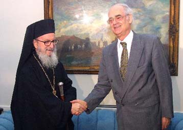 Με αιχμές στο ρόλο της Εκκλησίας της Ελλάδος η συνάντηση Κακλαμάνη – Δημήτριου