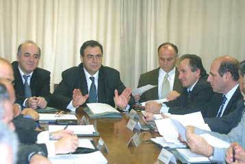 Χωρίς τη συμμετοχή ΝΔ και ΚΚΕ ξεκίνησε ο διάλογος για τη φορολογική μεταρρύθμιση