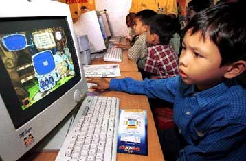 Τα παιδιά χάνουν εύκολα την υπομονή τους στο Διαδίκτυο, σύμφωνα με έρευνα Αμερικανών