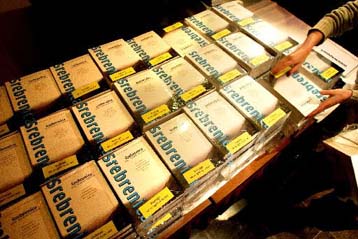 Μετά την κυβέρνηση, παραιτήθηκε και ο επικεφαλής της στρατιωτικής ηγεσίας της Ολλανδίας