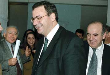 Αποσύρθηκε το άρθρο για την απαγόρευση των εξετάσεων «προσομοίωσης»