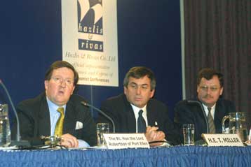 Στην απειλή της διεθνούς τρομοκρατίας αναφέρθηκαν Ρόμπερτσον και Μίλερ