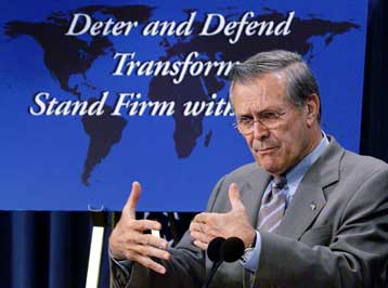 Αναδιάρθρωση του αμερικανικού στρατού για την προστασία των ΗΠΑ ανακοίνωσε ο Ράμσφελντ