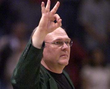 Έξω από τα πλέι-οφ το Μιλγουόκι, που συνετρίβη (123-89) από τους Πίστονς