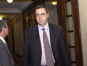 Δάνειο 1,5 δισ. ευρώ ζητά η Ελλάδα από την Ευρωπαϊκή Τράπεζα Επενδύσεων