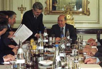 Επιτροπή επικοινωνίας δημιουργεί το Μαξίμου για τη διευκόλυνση του κυβερνητικού έργου