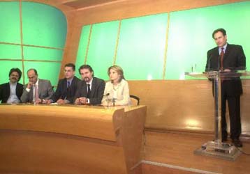 Τα ονόματα 100 υποψηφίων για τις εκλογές του Οκτωβρίου ανακοίνωσε ο Κ.Λαλιώτης