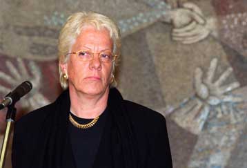 Ικανοποιημένη από τις κινήσεις του Βελιγραδίου η εισαγγελέας του ICTY