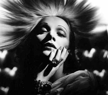 Το Βερολίνο τιμά τη Μάρλεν Ντίτριχ προσπαθώντας να εξιλεωθεί