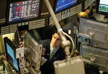 Οριακές απώλειες για τον Nasdaq, κέρδη για τον Dow Jones στο άνοιγμα της Παρασκευής