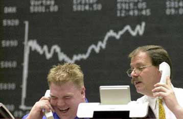 Οριακά κέρδη σημείωσαν οι ευρωπαϊκές κεφαλαιαγορές την Παρασκευή