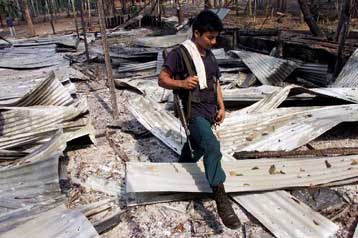 Η κολομβιανή αεροπορία βομβάρδισε στρατόπεδο εκπαίδευσης ανταρτών