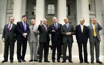 Βελτίωση της παγκόσμιας οικονομίας διαπιστώνει η G7 – Ανησυχία για το πετρέλαιο