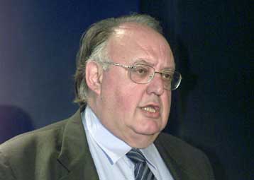 Ατολμη, ασυντόνιστη και γραφειοκρατική η κυβέρνηση, σύμφωνα με τον Θ.Πάγκαλο