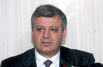 Θα αλλάξει το κλίμα, εκτιμούν στο ΠΑΣΟΚ- Συγκρατημένη αισιοδοξία από ΝΔ