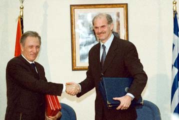 Στα τέλη της επόμενης εβδομάδας μεταβαίνουν στη Μ.Ανατολή Παπανδρέου και Τζεμ