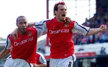 Κράτησε την κορυφή η Αρσεναλ, 2-0 την Ίπσουϊτς